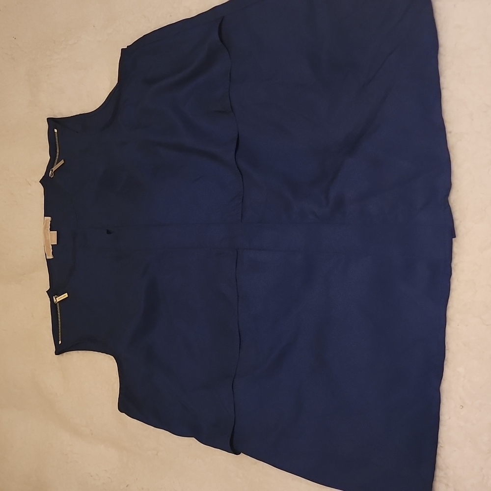 Top - Picture 4 of 4